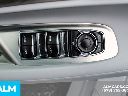 Used 2024 Chevrolet Corvette Stingray image 39