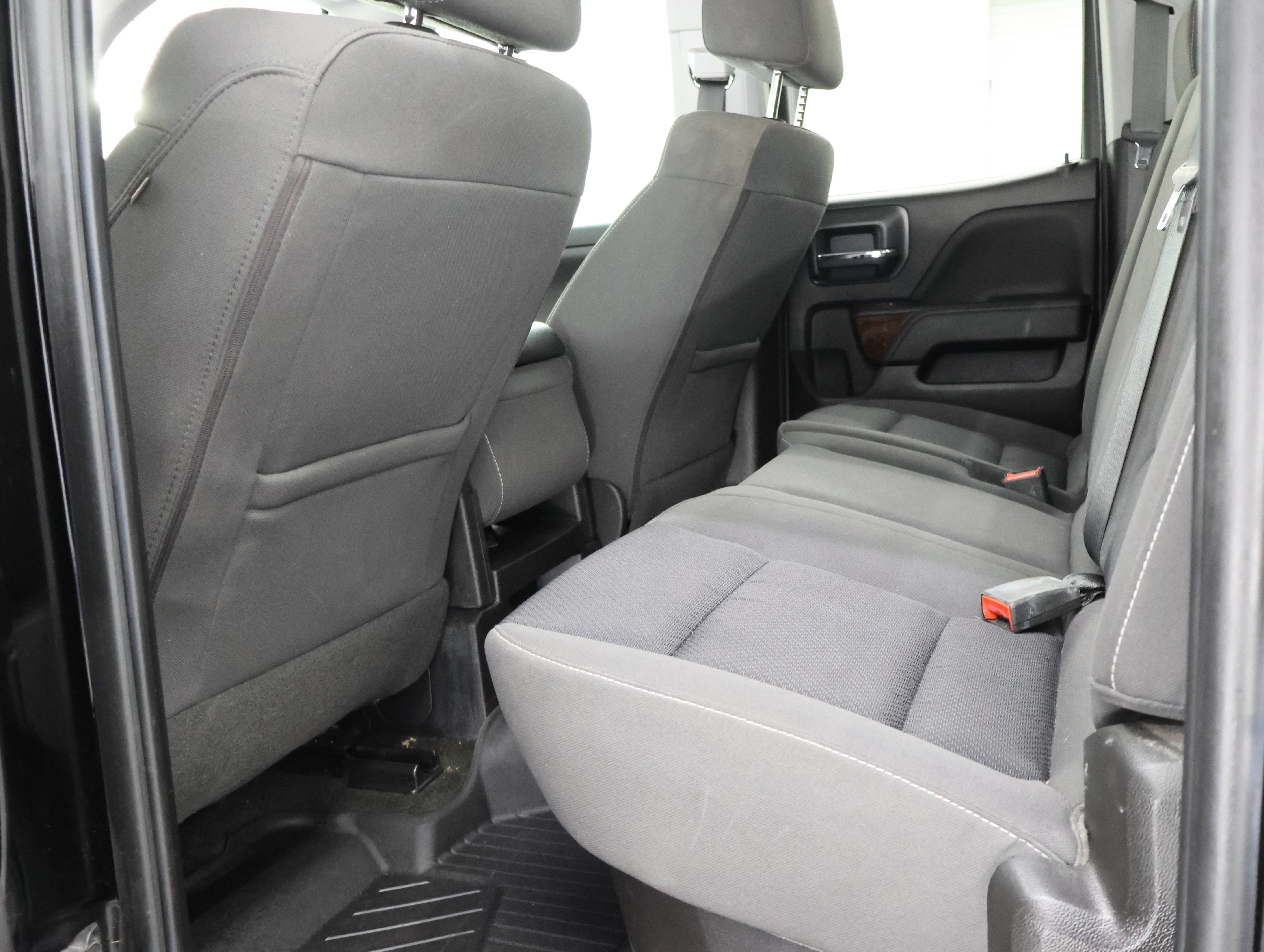 Used 2018 GMC Sierra 2500 SLE w/ HD SLE Preferred Plus Package AWD/4WD image 9