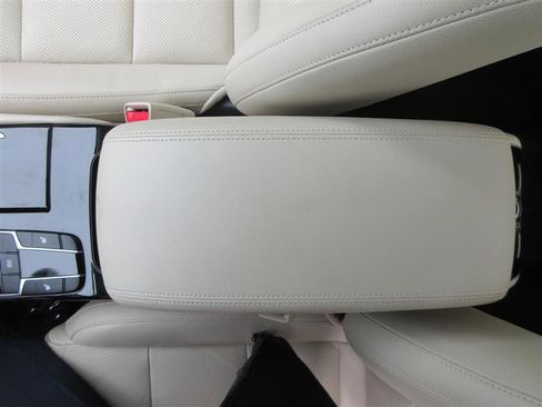 Used 2019 Kia Cadenza Premium image 14