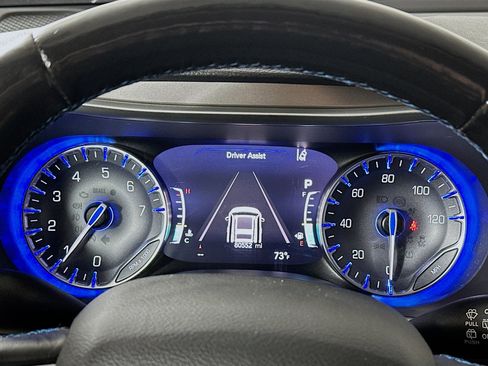 Used 2021 Chrysler Pacifica Touring-L AWD/4WD image 12