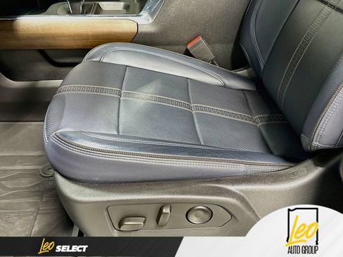 Used 2024 Chevrolet Silverado 1500 High Country AWD/4WD image 23