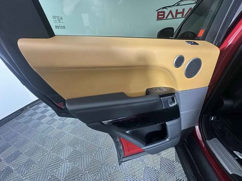 Used 2020 Land Rover Range Rover Sport SVR image 17