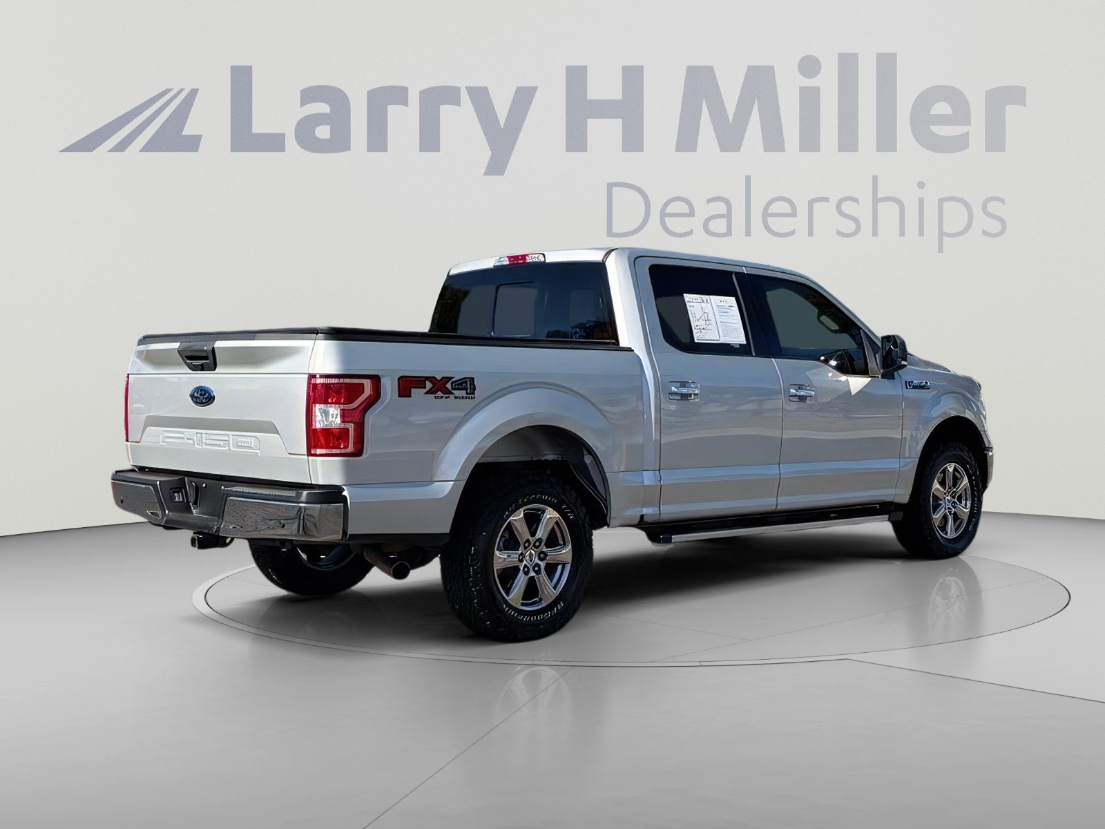 Used 2018 Ford F150 XLT w/ Equipment Group 302A Luxury AWD/4WD image 5