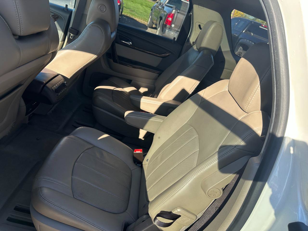 Used 2015 GMC Acadia Denali AWD/4WD image 17
