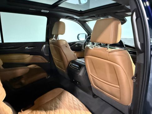 Used 2022 Cadillac Escalade ESV Sport w/ Touring Package AWD/4WD image 48