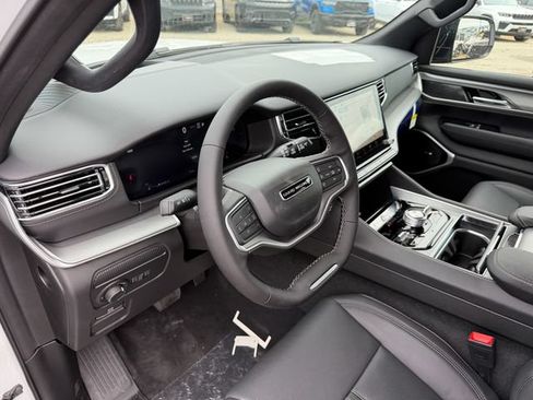 New 2026 Jeep Grand Wagoneer L Limited AWD/4WD image 11