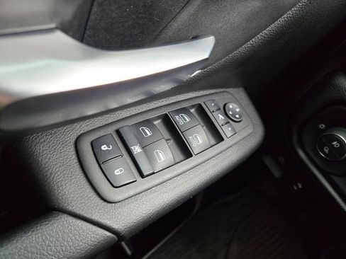 Used 2023 RAM 1500 Lone Star AWD/4WD image 34
