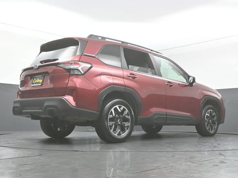 Used 2025 Subaru Forester Premium w/ Convenience Package #1 AWD/4WD image 44