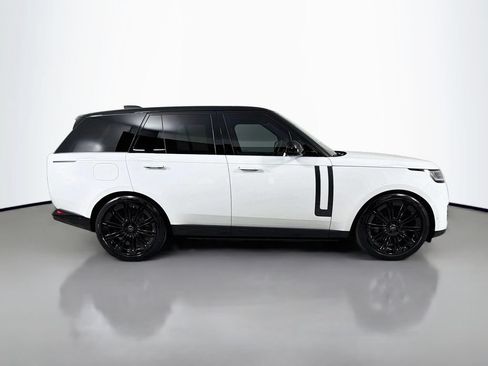 Used 2025 Land Rover Range Rover SE AWD/4WD image 5