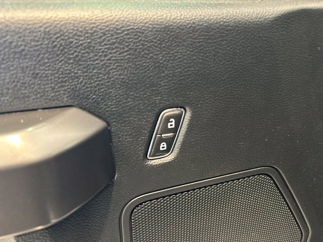 Used 2019 Ford F150 XLT w/ Equipment Group 302A Luxury AWD/4WD image 12