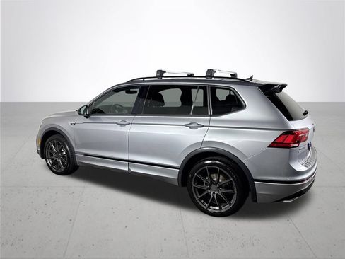 Used 2021 Volkswagen Tiguan SE AWD/4WD image 8
