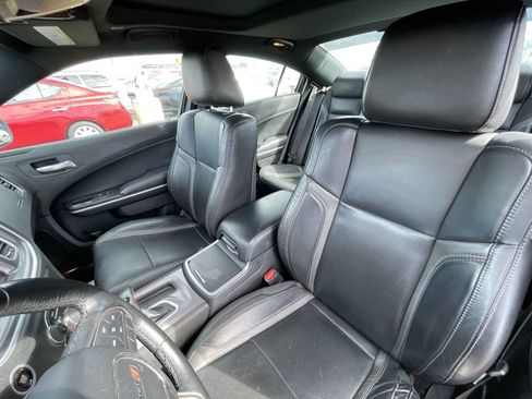 Used 2022 Dodge Charger SXT w/ Leather Interior Group RWD image 13