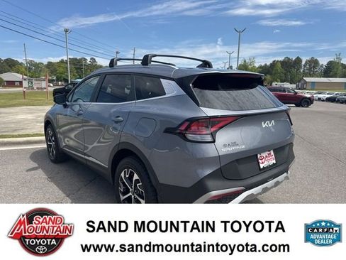 Used 2023 Kia Sportage EX AWD/4WD image 5