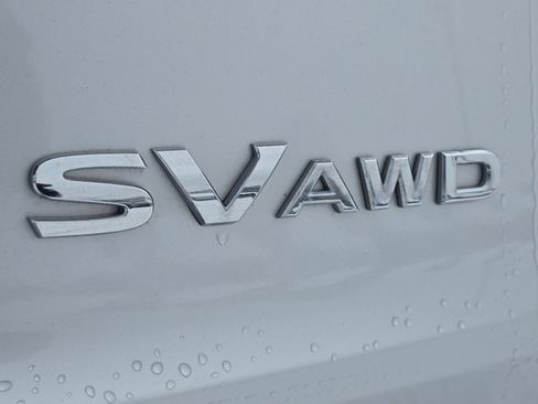 Used 2023 Nissan Rogue SV image 10