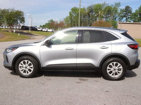 Used 2023 Ford Escape Active w/ Tech Pack #1 AWD/4WD image 4