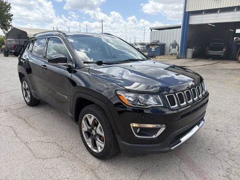Used 2018 Jeep Compass Limited AWD/4WD image 7