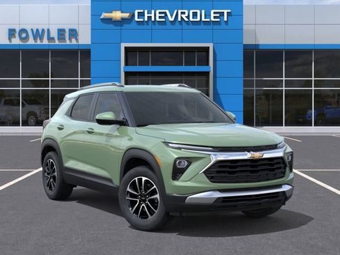 New 2026 Chevrolet TrailBlazer LT w/ LT Cold Weather Package AWD/4WD image 7
