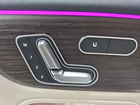 New 2026 Mercedes-Benz GLB 250 image 30