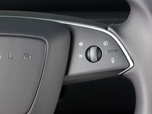 Used 2025 Tesla Model 3 Long Range image 22