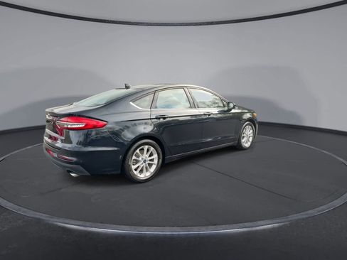 Used 2020 Ford Fusion SE FWD image 8