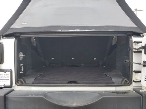 Used 2017 Jeep Wrangler Unlimited Sport w/ Connectivity Group image 10