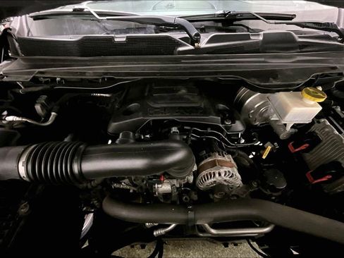 Used 2019 RAM 1500 Laramie image 28