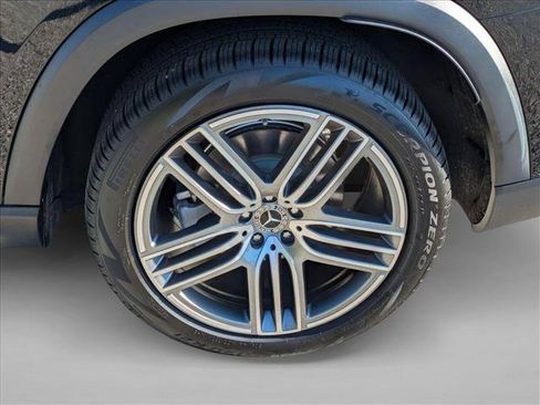 Certified 2026 Mercedes-Benz GLS 450 4MATIC image 27
