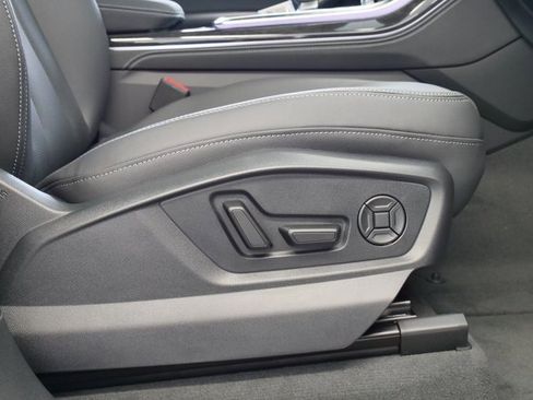 New 2026 Audi Q8 Premium Plus image 18