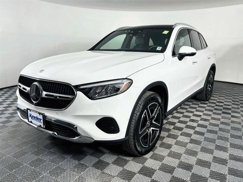 Certified 2026 Mercedes-Benz GLC 300 4MATIC image 2