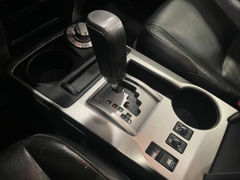 Used 2013 Toyota 4Runner Limited image 18