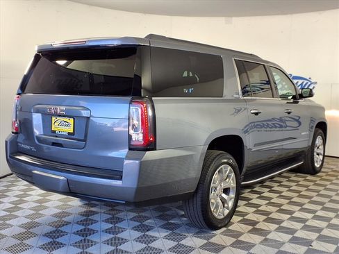 Used 2018 GMC Yukon XL SLT image 25