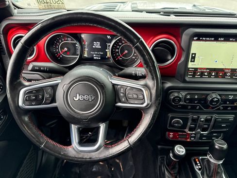 Used 2020 Jeep Gladiator Rubicon AWD/4WD image 14