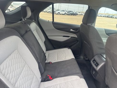 Used 2020 Chevrolet Equinox LT image 36