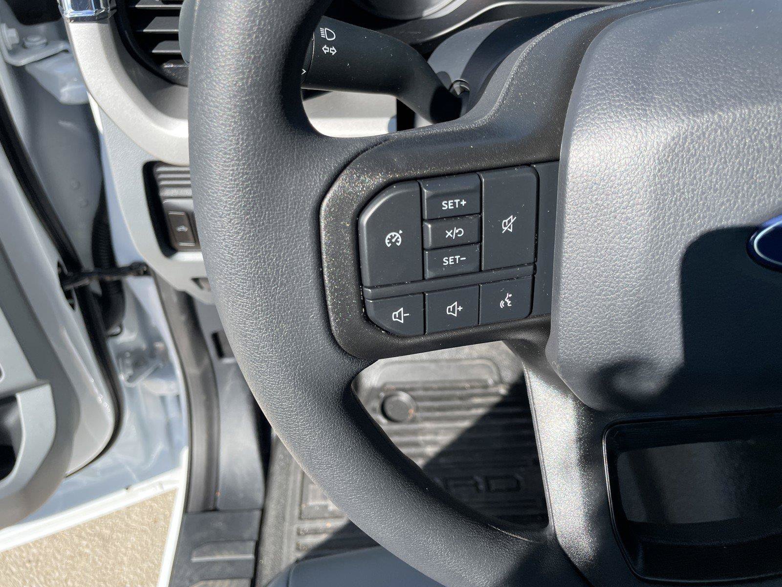 New 2027 Ford F250 XL w/ XL Chrome Package RWD image 16