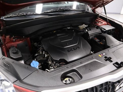 Used 2023 Kia Telluride EX w/ EX Captain's Chair Package FWD image 18