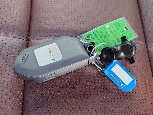 Used 2023 Kia Telluride SX image 34