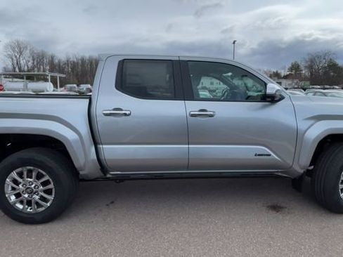 New 2026 Toyota Tacoma Limited AWD/4WD image 9