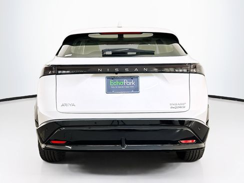 Used 2024 Nissan Ariya AWD image 7