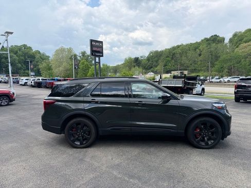 Used 2022 Ford Explorer ST w/ ST Street Pack AWD/4WD image 4