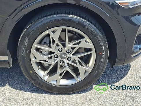Used 2025 Genesis GV70 2.5T AWD/4WD image 8