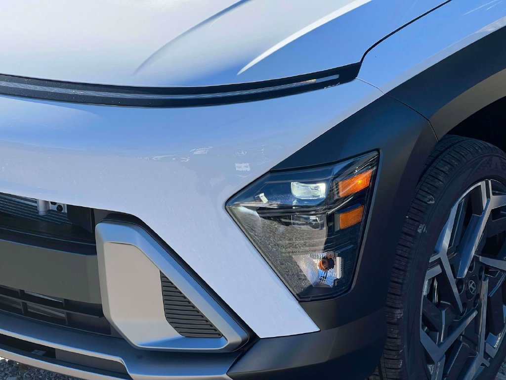 New 2027 Hyundai Kona SEL Premium AWD/4WD image 6