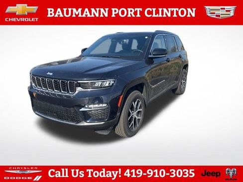 Used 2024 Jeep Grand Cherokee Limited w/ Luxury Tech Group II AWD/4WD image 31