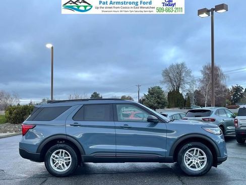 New 2026 Ford Explorer Active image 2