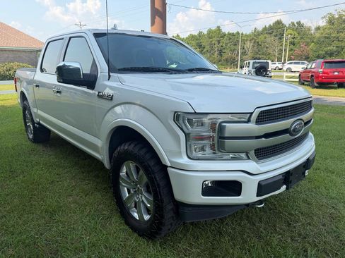 Used 2018 Ford F150 Platinum w/ Equipment Group 701A Luxury AWD/4WD image 5