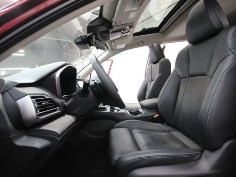 Used 2023 Subaru Outback Touring XT AWD/4WD image 13