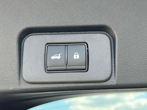 New 2026 Nissan Rogue Platinum image 38