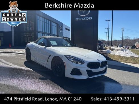 Used 2022 BMW Z4 M40i w/ Premium Package image 1