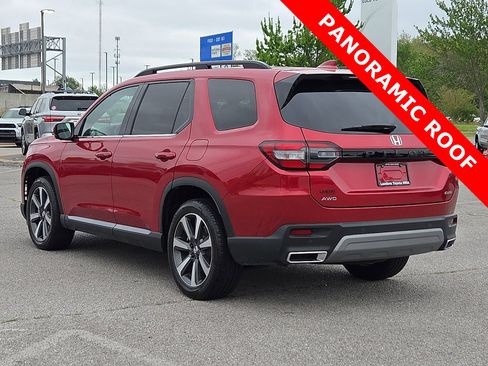 Used 2025 Honda Pilot Elite image 4