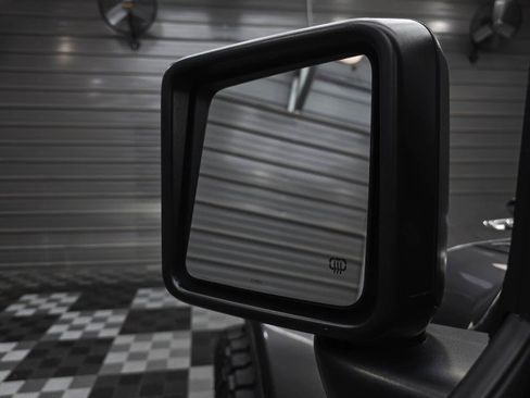 Used 2023 Jeep Gladiator Sport AWD/4WD image 35