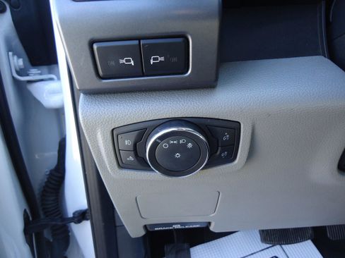 Used 2022 Ford F250 XLT w/ XLT Value Package image 17